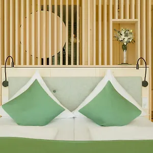Krone Oettingen Hotel